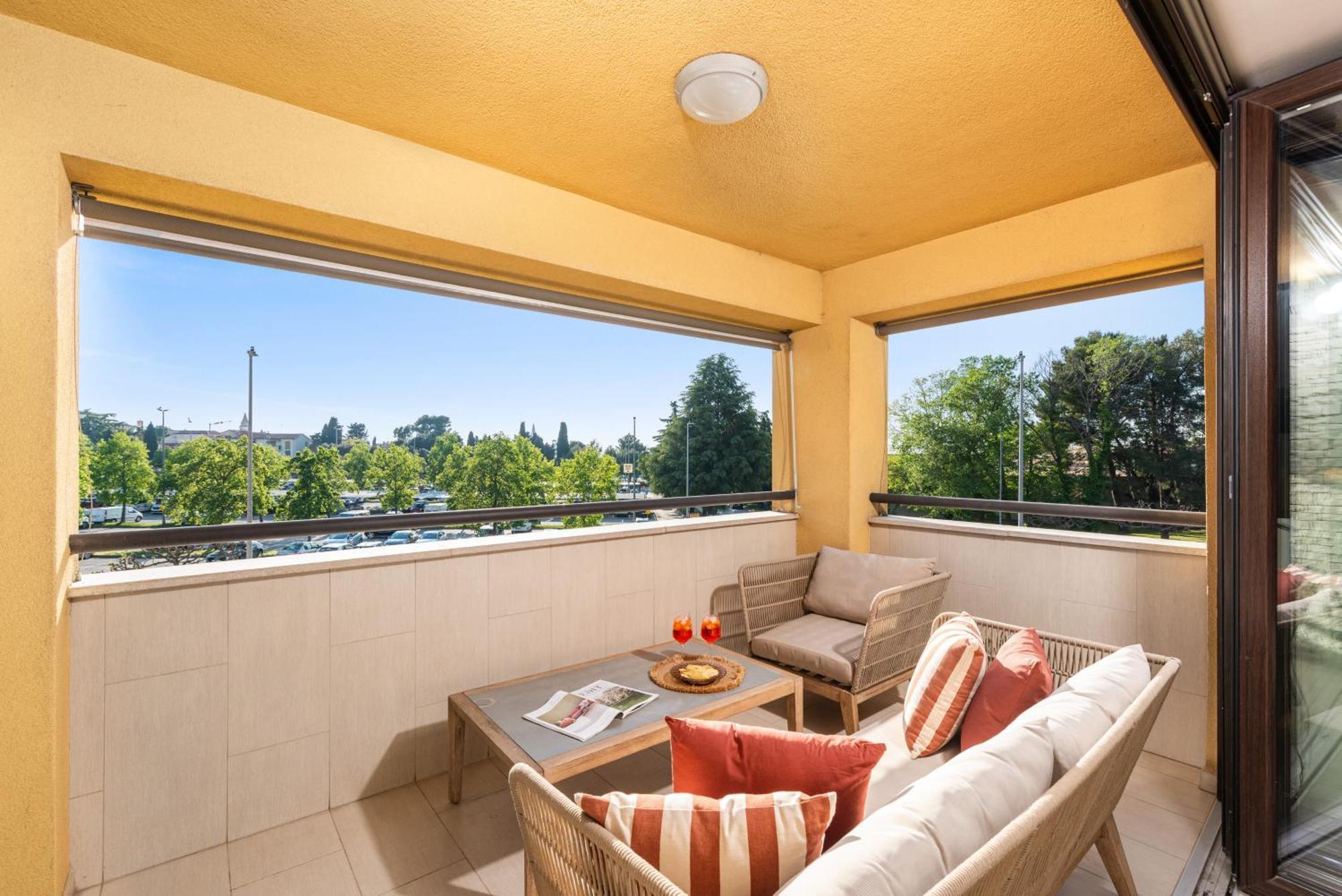 Apartman Grand With 3 Bedrooms In Porec! Porec
