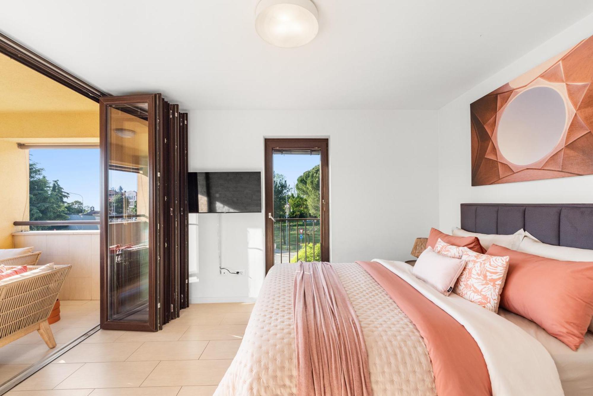 Grand With 3 Bedrooms In Porec! Porec