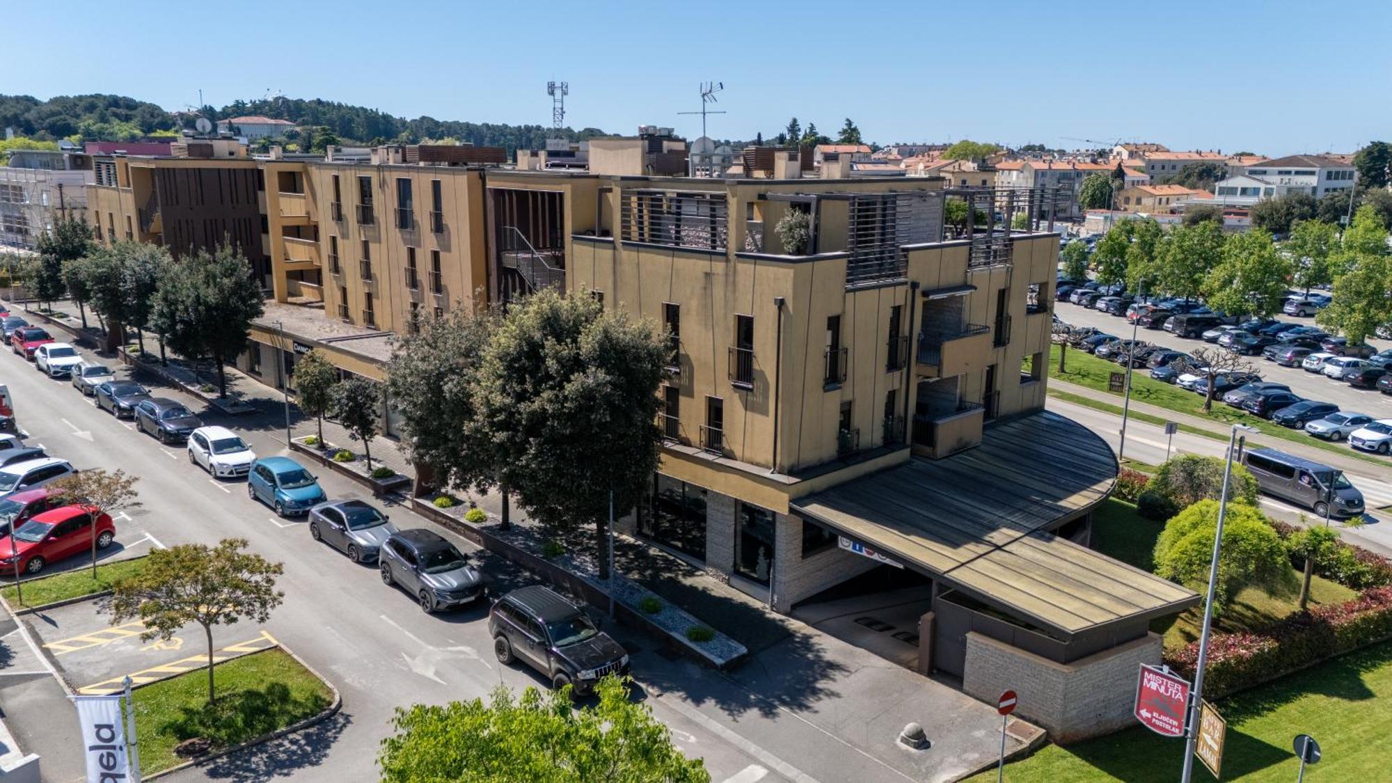 Grand With 3 Bedrooms In Porec! Apartman Porec