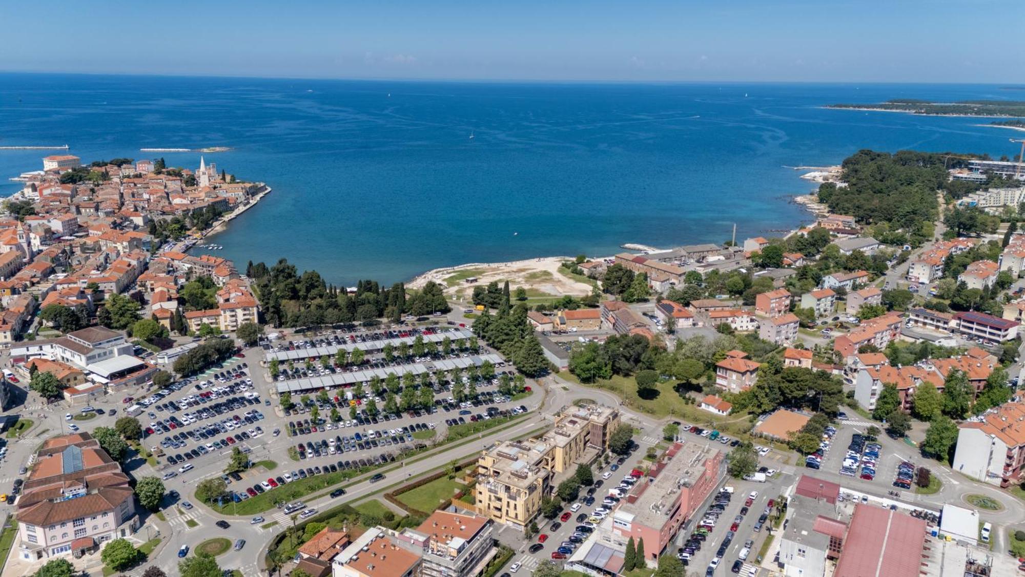 Grand With 3 Bedrooms In Porec!