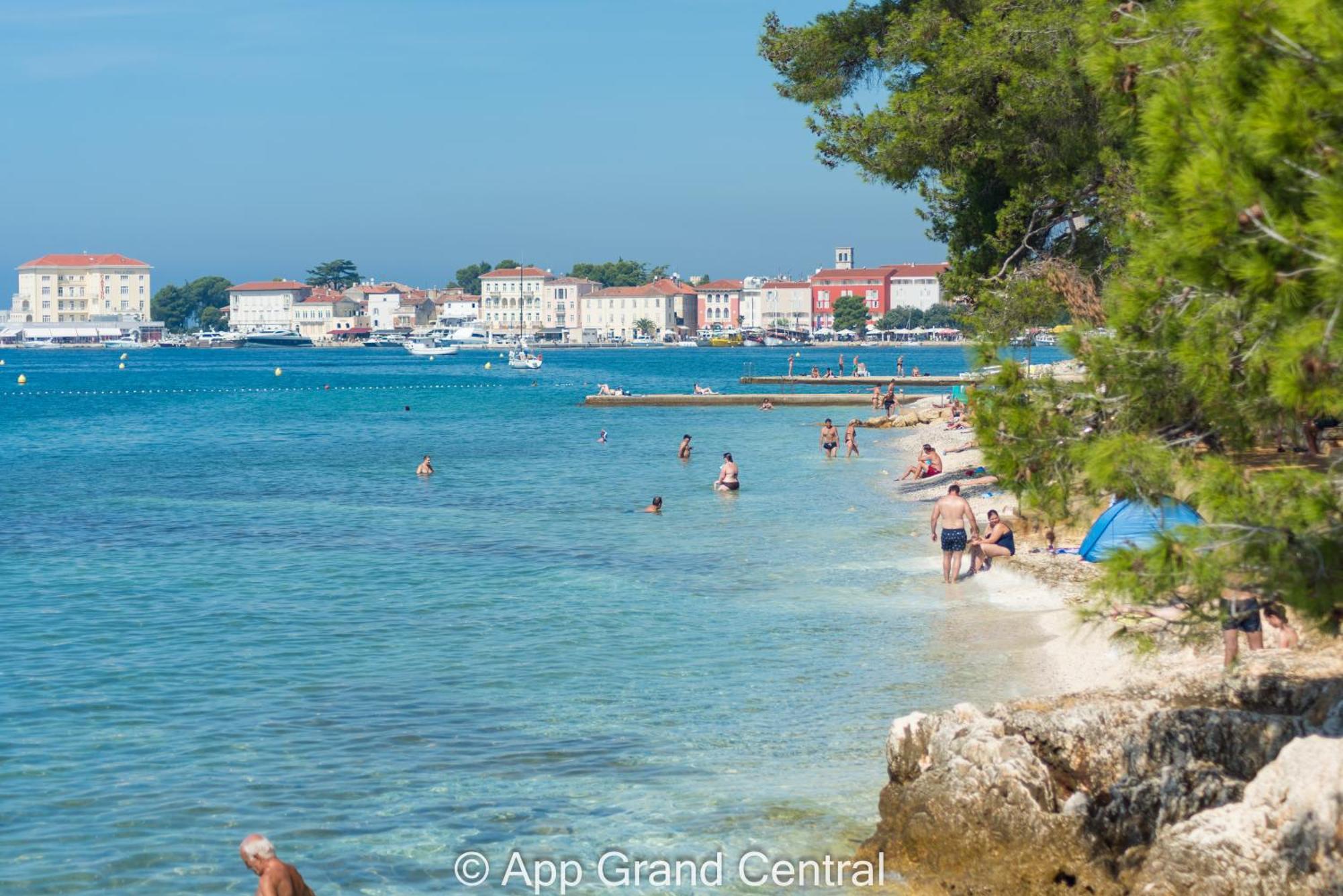 Grand With 3 Bedrooms In Porec!